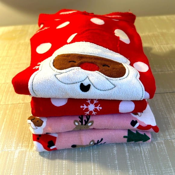 *YEAR END CLEARANCE SALE* GUC Just For You Carter’s Santa PJ Bundle Size 3T - Picture 2 of 6